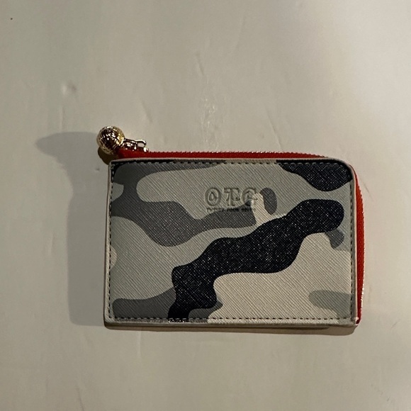 OTG Handbags - OTG Camouflage Card Case  Holder wi Zipper card slots inside greys white orange